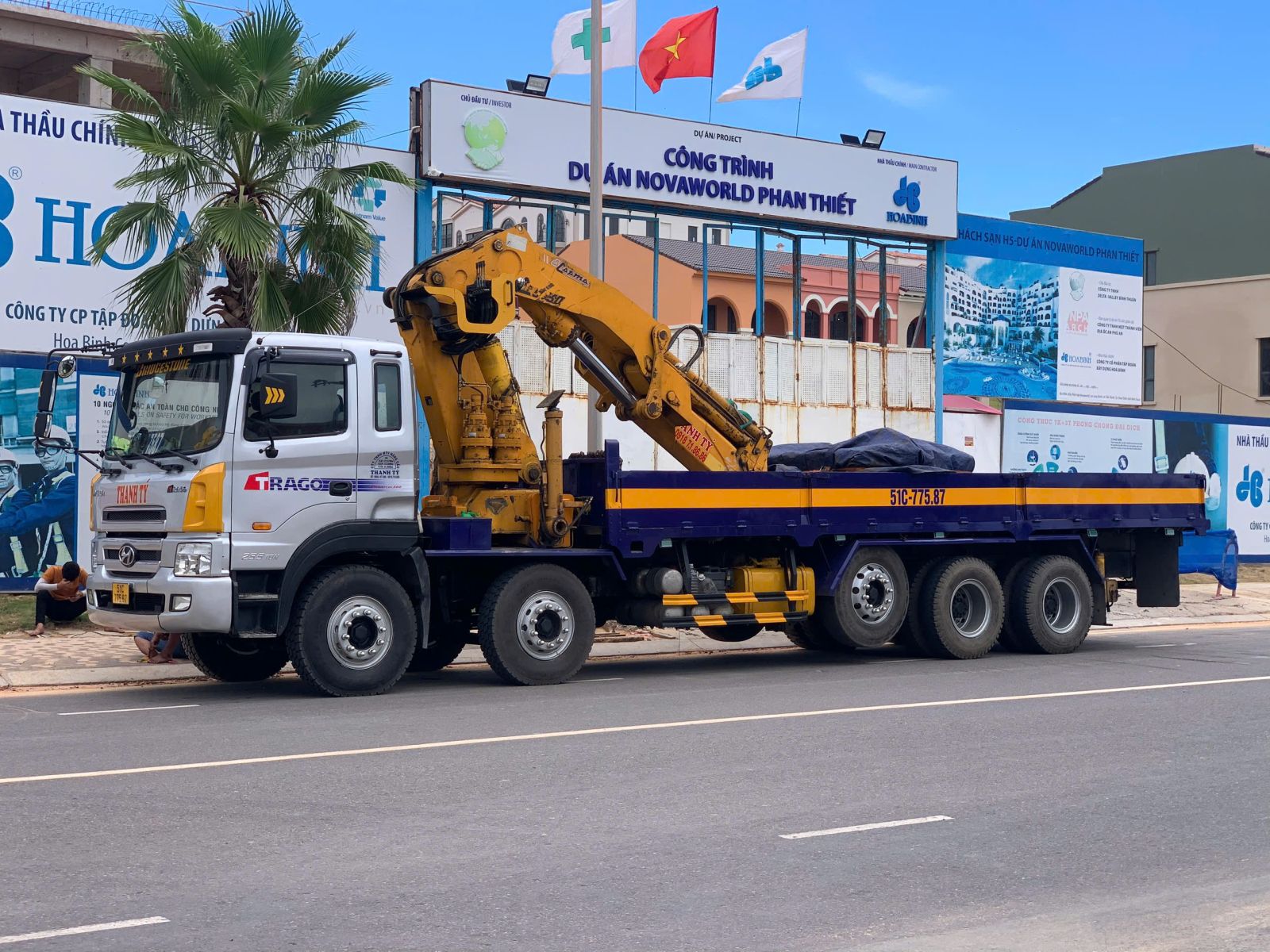 thuê xe cẩu tphcm