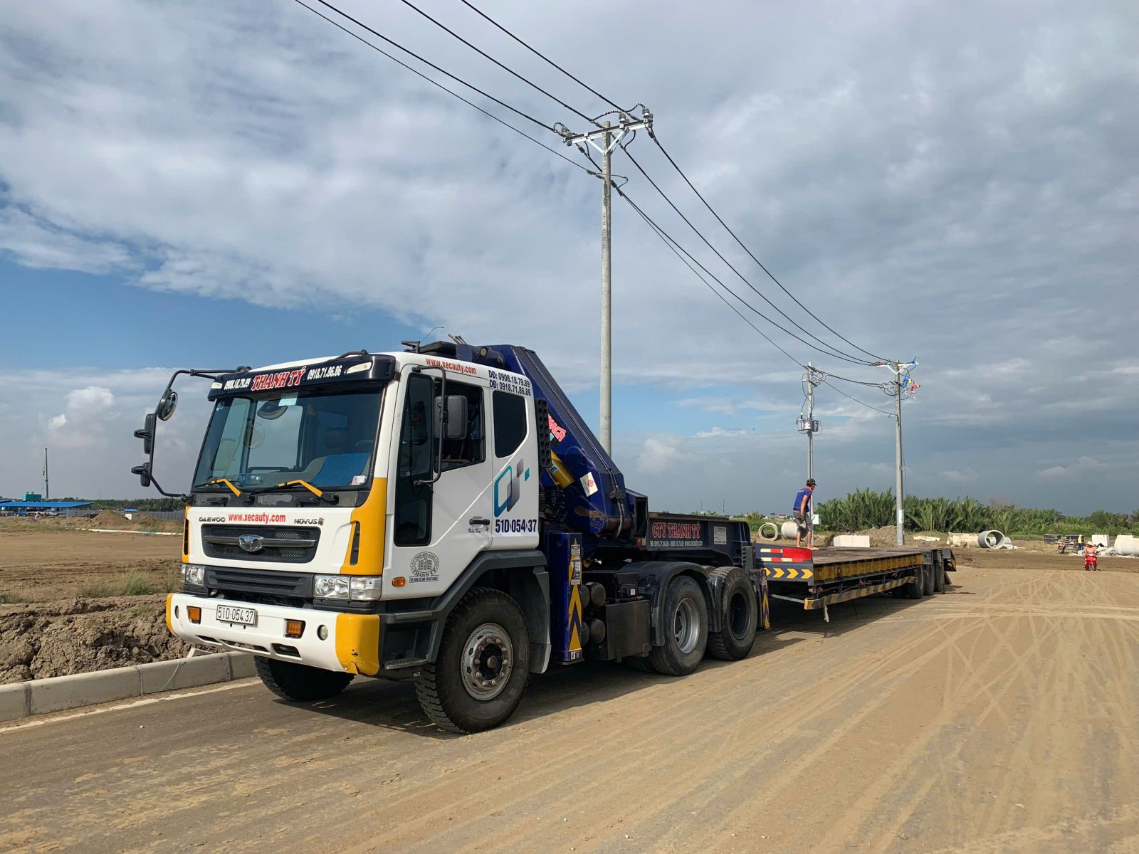 dịch vụ vận chuyển hàng hóa thiết bị